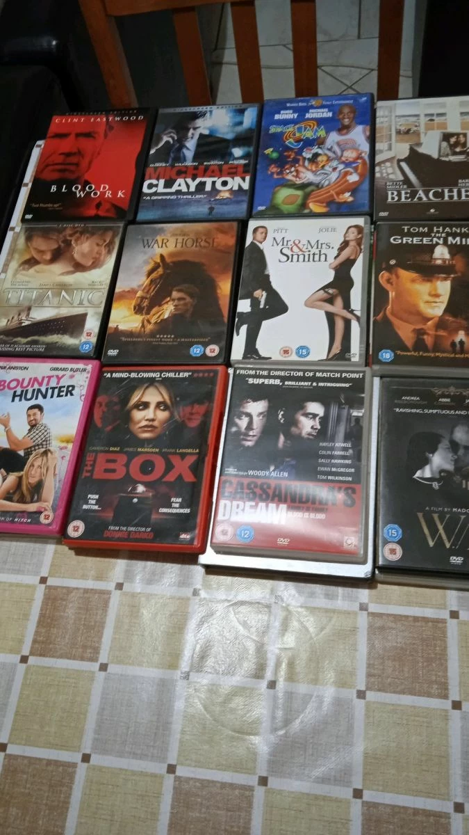 Vendora Ταινίες DVD χωρίς Ελληνικούς υπότιτλους βασική γλώσσα Αγγλικά.