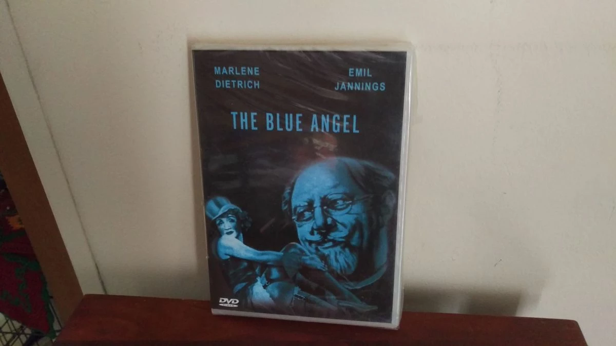 Vendora The Blue Angel