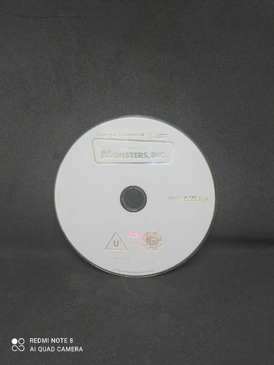 Vendora DVD κενουρια με τους μπαμπου λες ΑΕ η ταινια