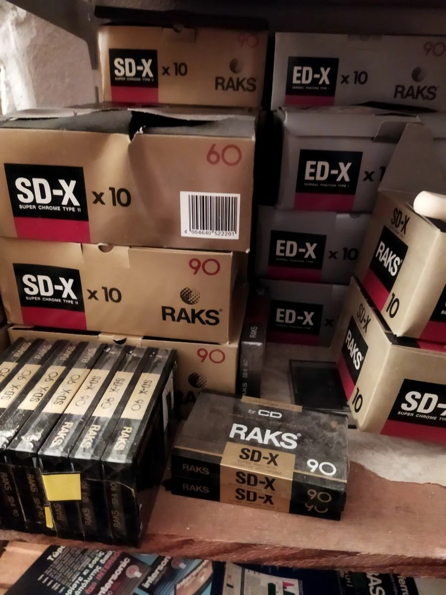 Vendora ΚΑΣΣΕΤΕΣ ΧΡΩΜΙΟΥ TYPE II---- ΣΦΡΑΓΙΣΜΕΝΕΣ RAKS SD-X 90 KAI ED-X 60 ----4 ΕΥΡΩ ΤΟ ΚΟΜΜΑΤΙ-----40 ΕΥΡΩ ΟΙ ΔΕΚΑ