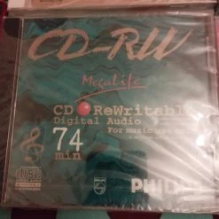 Vendora Cd(R -RW- )dvd(ram-+r -rw)mini Disc Colour 8mm Cassete 3.5& 5 1/4 Discettes A Lot Of Blank Media.